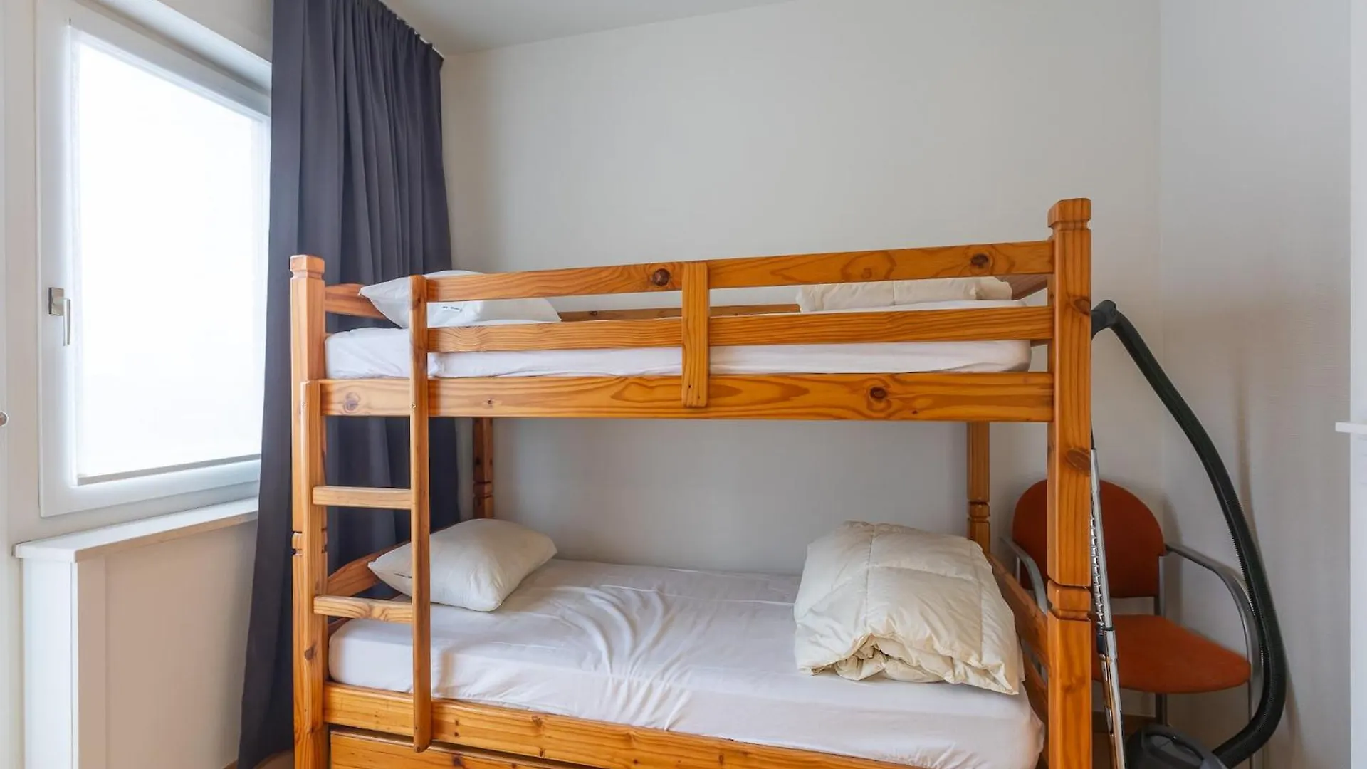 Attractive Apartment On The 2Nd Floor Middelkerke